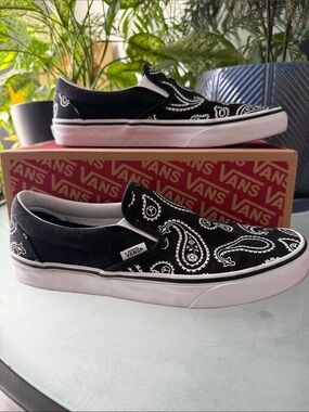Vans Peace Paisley Black & White Slip-On Sneakers